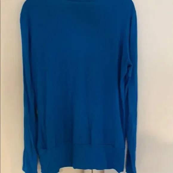 Cache blouse 👚  - Picture 7 of 7